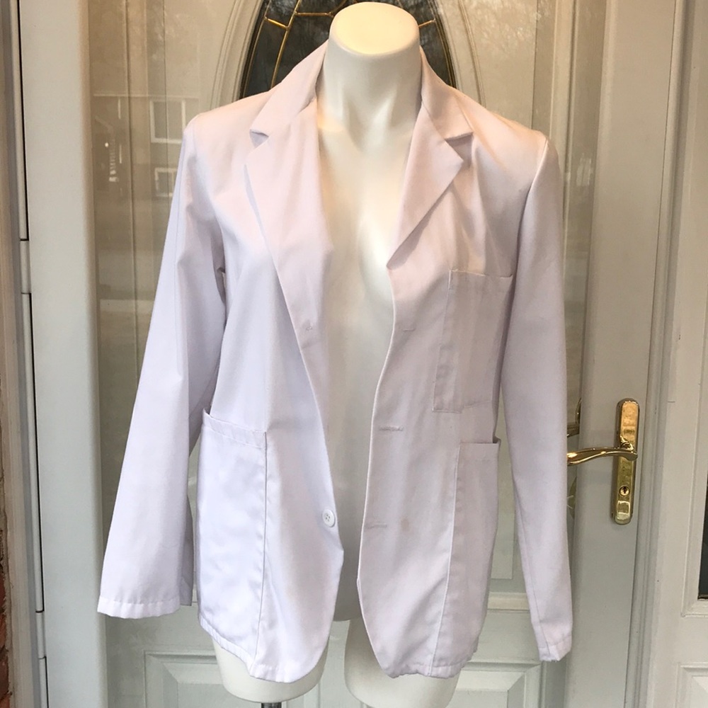 Medical Short White Coat